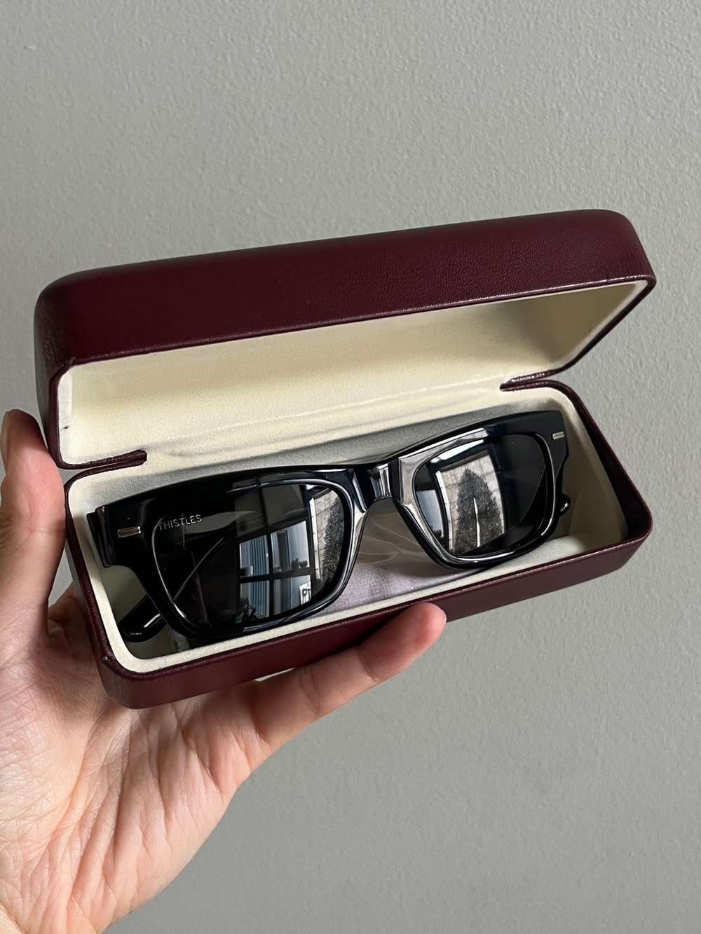 Thistles Jack Sunglasses in Black